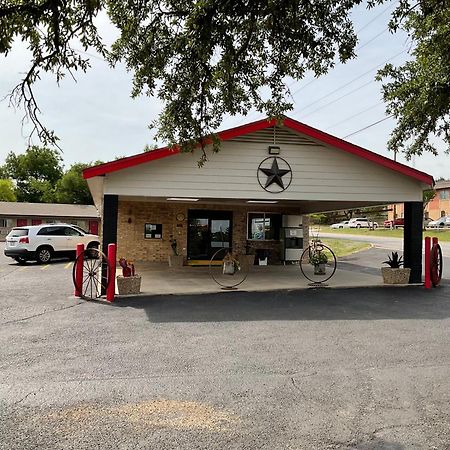 Glen Rose Inn & Suites Buitenkant foto