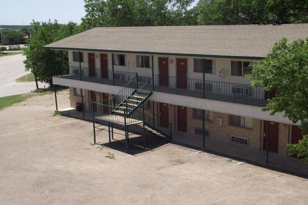 Glen Rose Inn & Suites Buitenkant foto