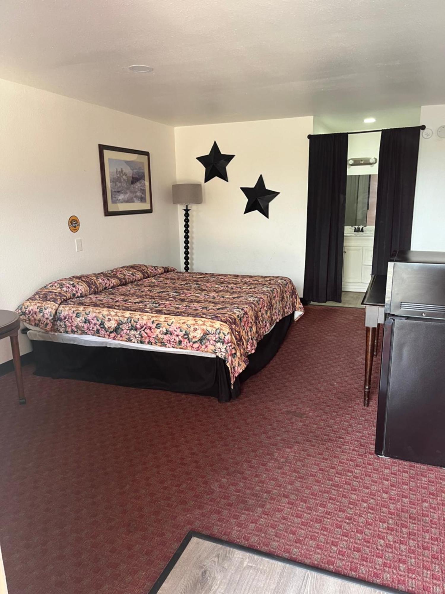 Glen Rose Inn & Suites Buitenkant foto